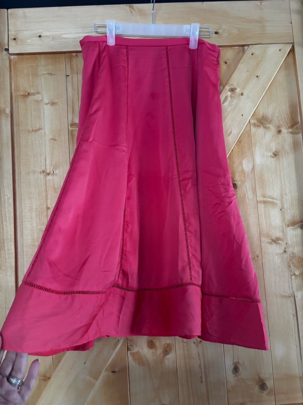 Banana Republic Coral Pink Midi Sweep Skirt - Size 2 Ladder Stitch